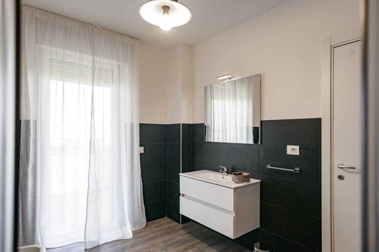 Airport Bari-Palese Luxury 1 Hotell Eksteriør bilde